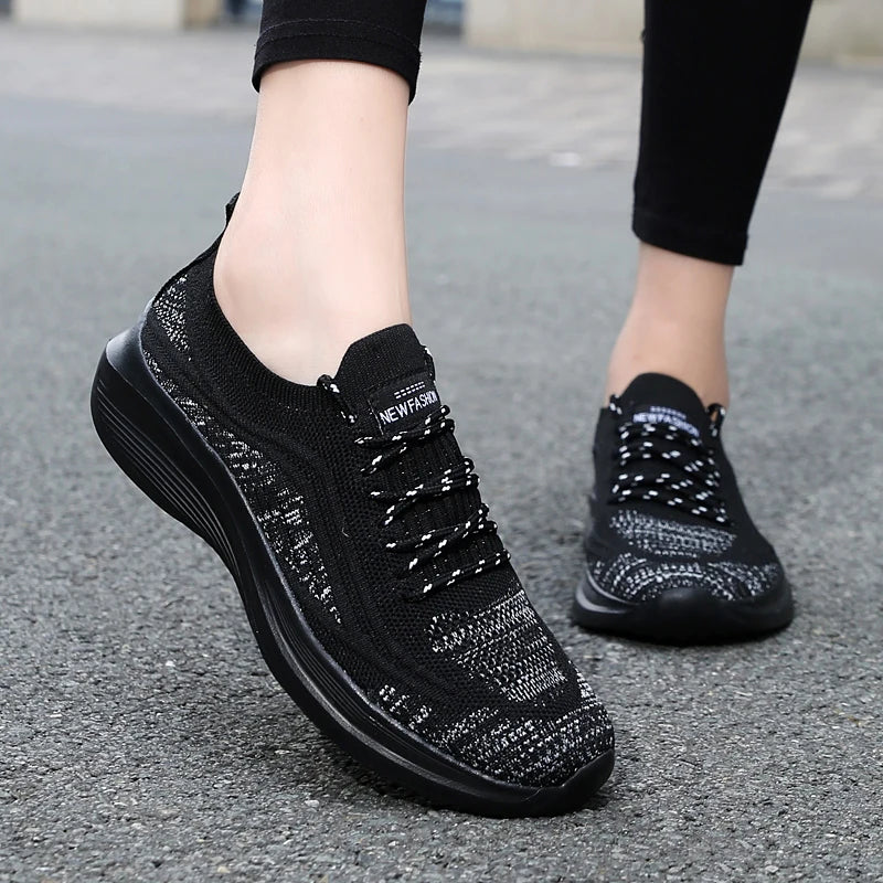 Women's shoes Spring and Autumn designer new flat casual fashion running shoes breathable training sports women43