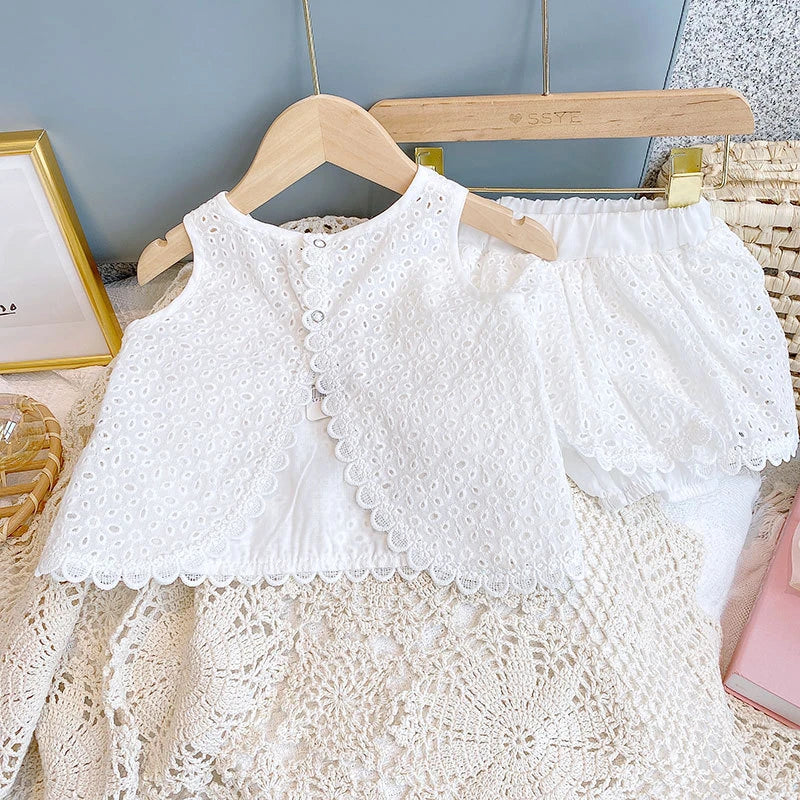 2024 Girls Summer Clothing Sets Hollow Lace Suit Baby Casual Sleeveless T-shirt+Shorts Kids Clothing Sets Baby Clothes Outwear