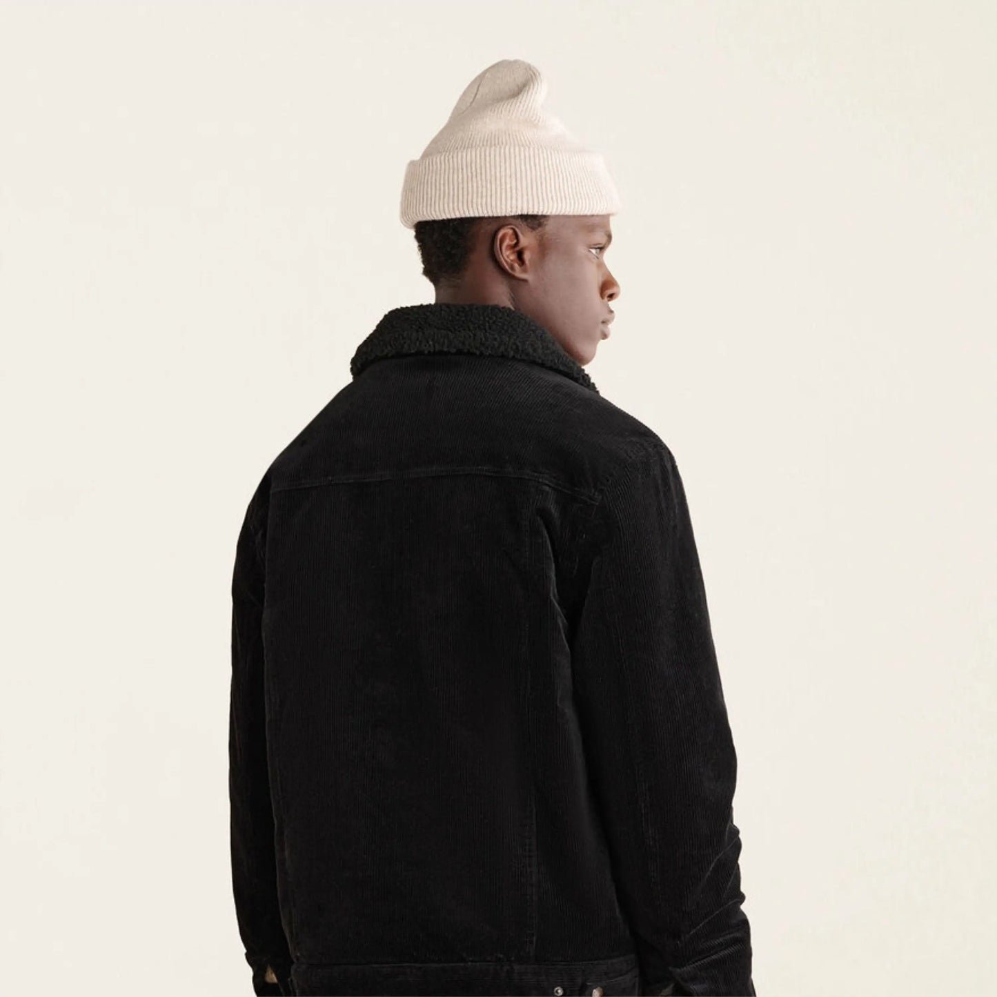6305-SKAZI-Men's Classic Denim Trucker Jacket - Durable and Stylish, Perfect for Casual Wear and Outdoor Activities