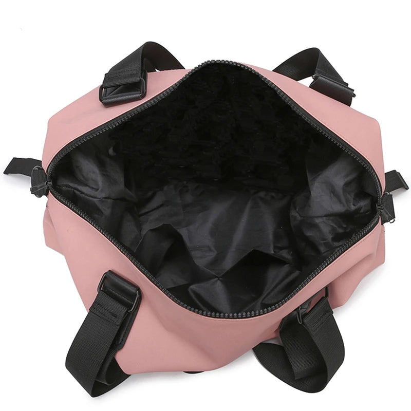 Leisure travel luggage bag
